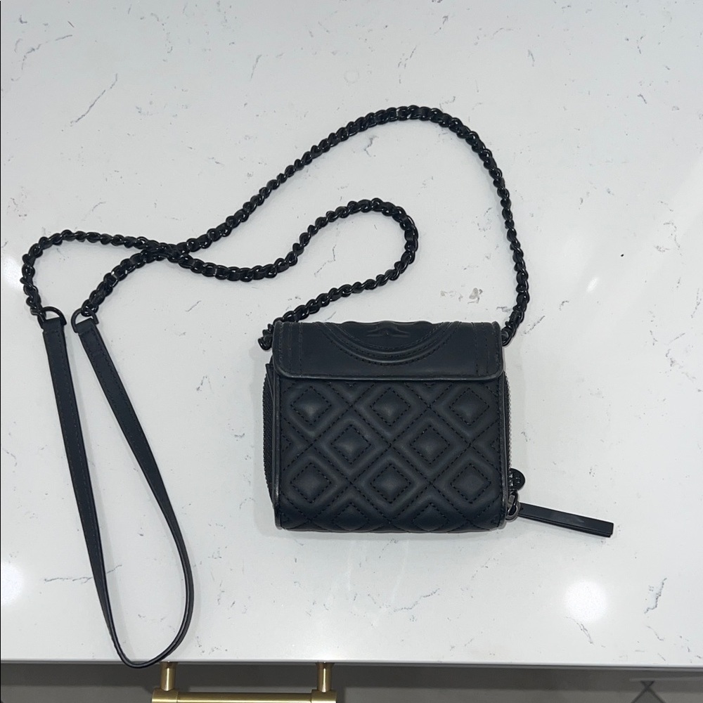 Tory Burch Black Quilted Crossbody Bag - Picture 2 of 4